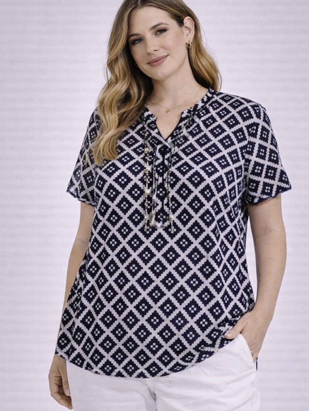 41 Hawthorn‎ Black and White Diamond Pattern Blouse